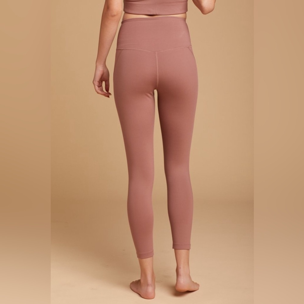 Girlfriend Collective Compressive High-Rise Legging Rose Quartz Pink Size Medium